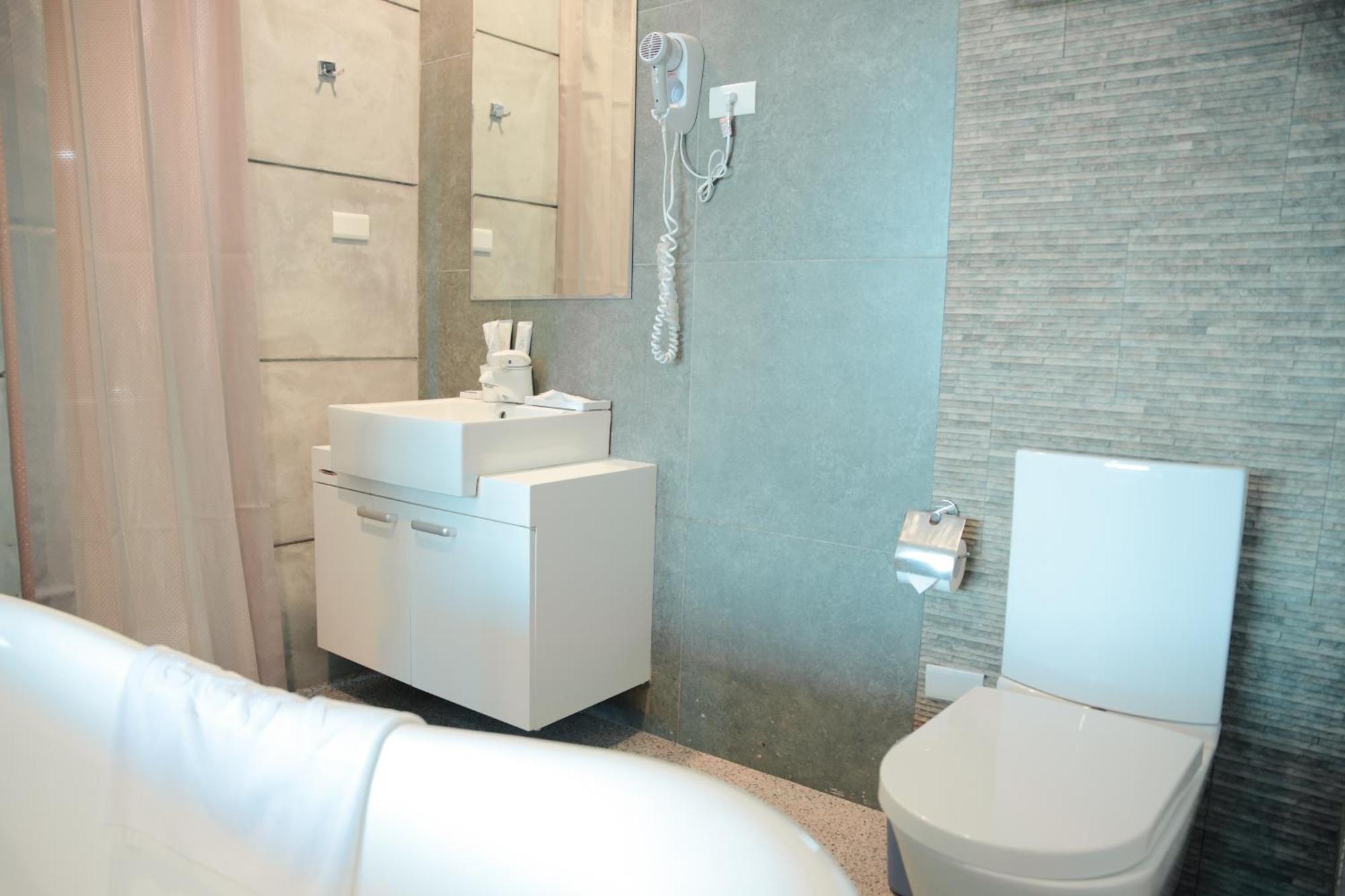 823 Tourist Hotel Jinhu Exterior photo
